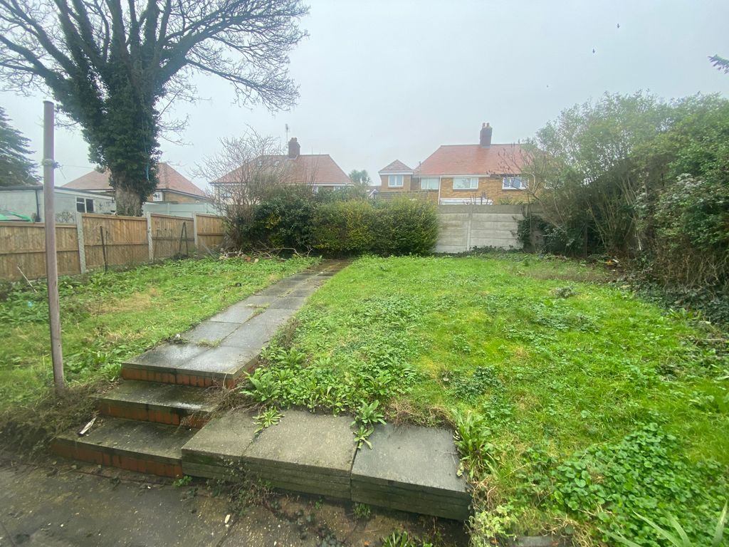 Property photo 3 of 5