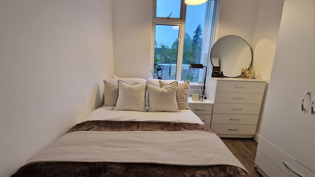 Property photo 2 of 5 Room 04