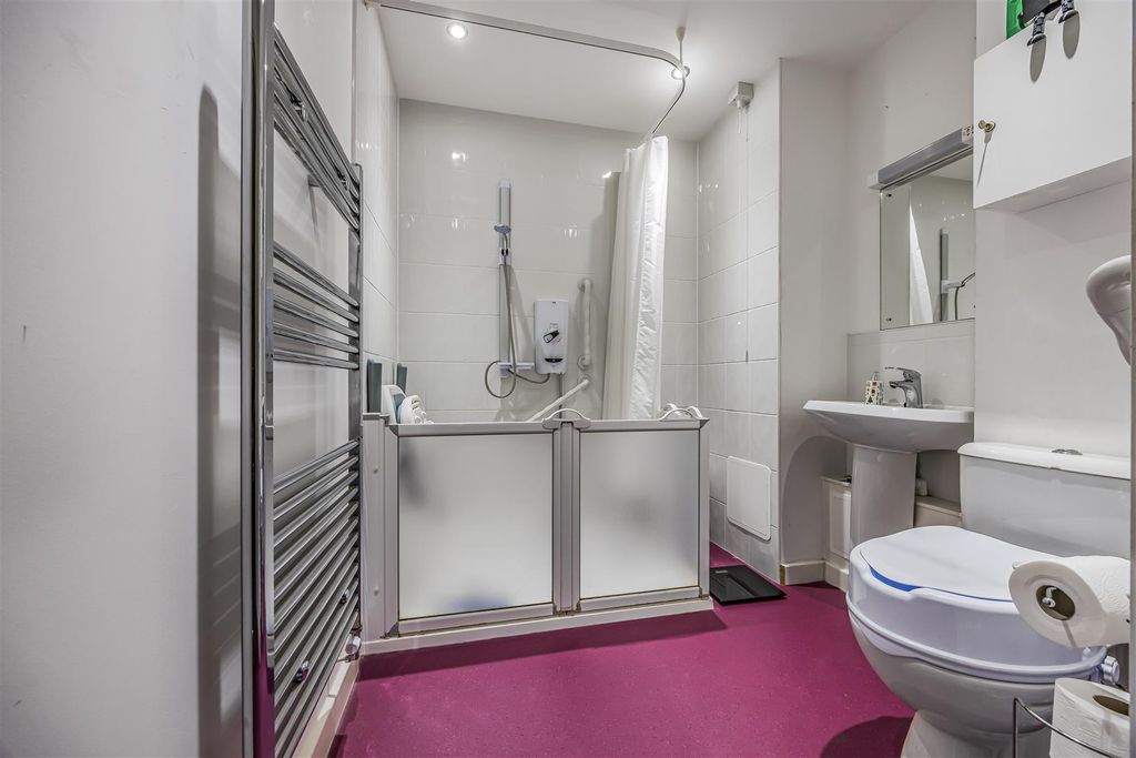 Property photo 3 of 13 42 Southdown View, Military Road, Hilsea-Porticoma