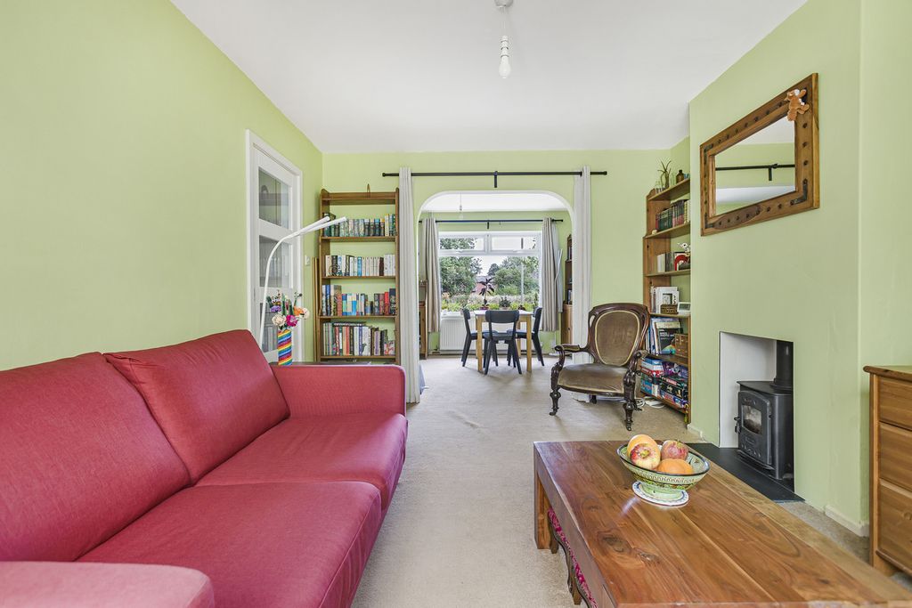 Property photo 2 of 23
