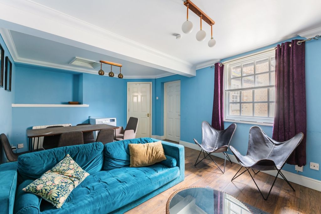Property photo 1 of 18 2