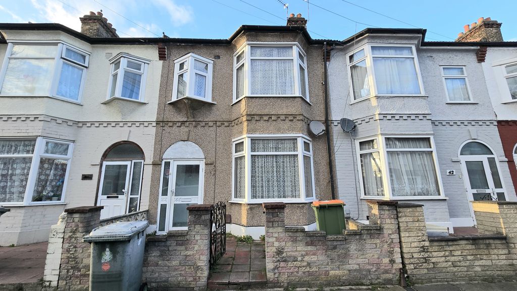 Property photo 1 of 3