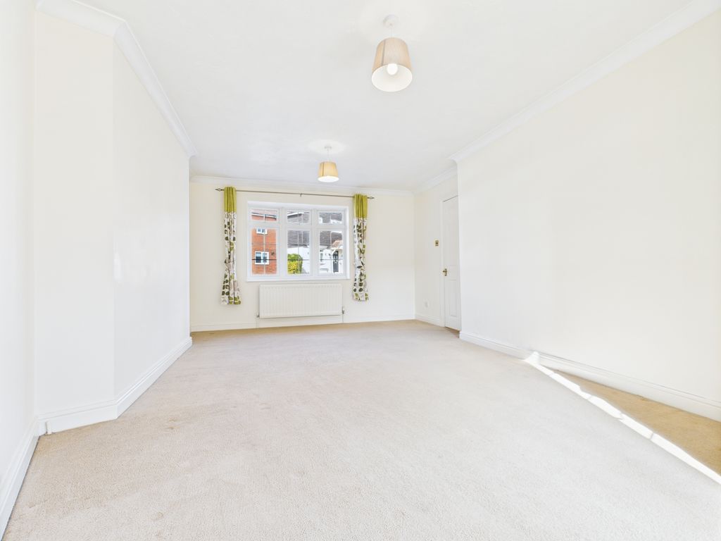 Property photo 3 of 22