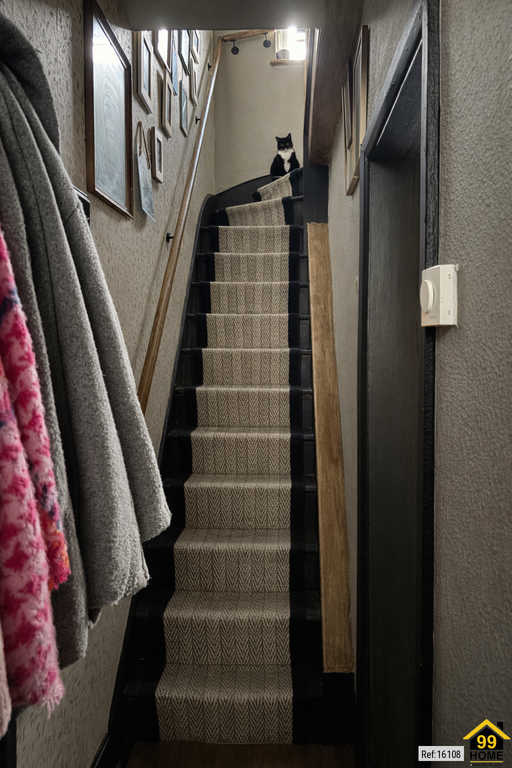 Property photo 3 of 11 Photo 2