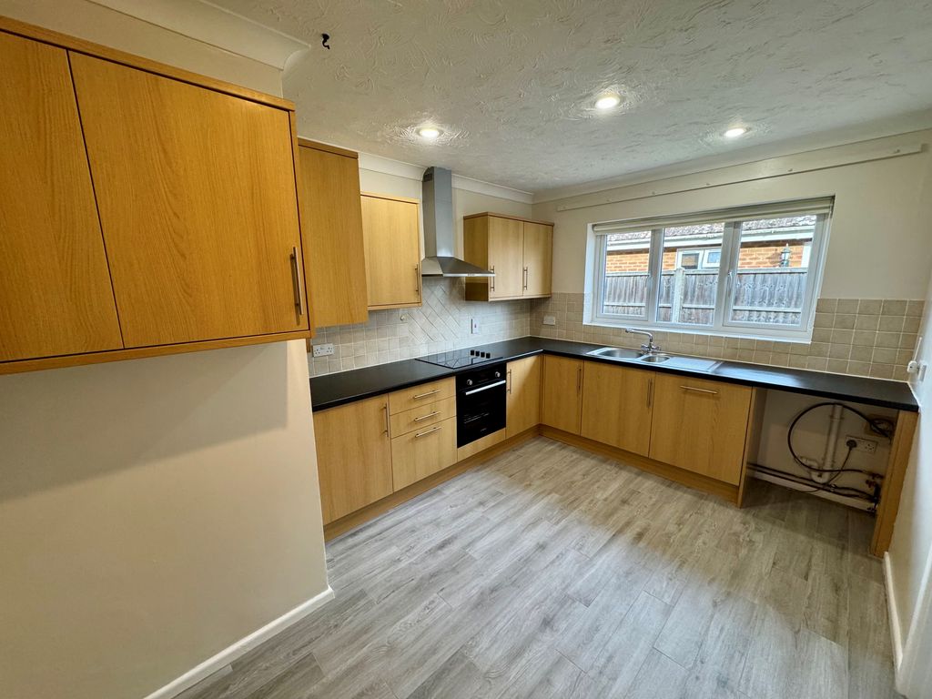 Property photo 2 of 15 Image