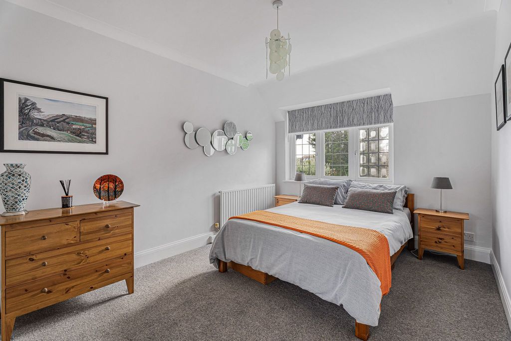 Additional image 16 of 4 bed detached house for saleGeorges Wood Road, Brookmans Park, Hatfield AL9