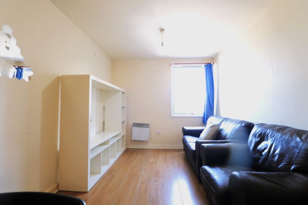 Property photo 3 of 8 Living Area