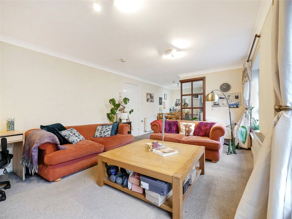 Property photo 3 of 21 Picture No. 09