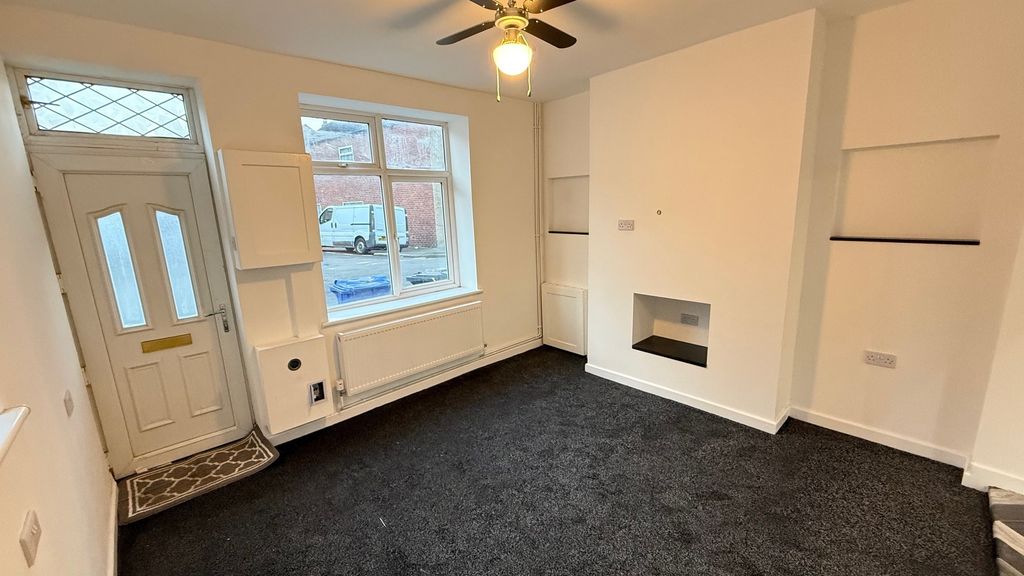 Property photo 2 of 10 Image