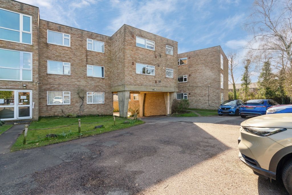 Property photo 2 of 12