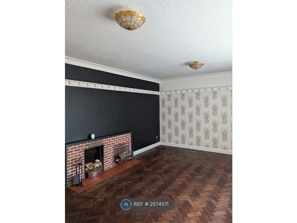 Property photo 1 of 26 Lounge