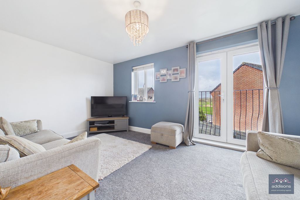 Property photo 2 of 25 Photo 15