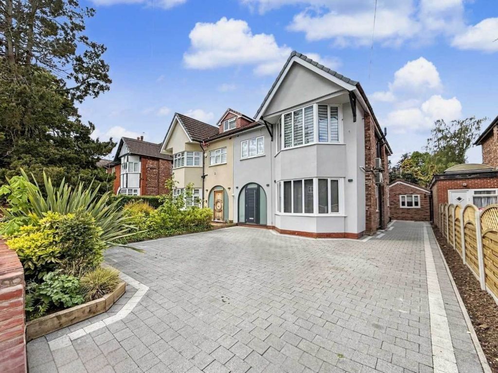 Property photo 1 of 33