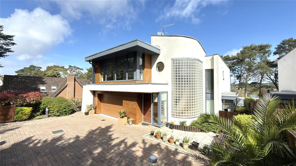Property photo 1 of 17 Picture No. 15