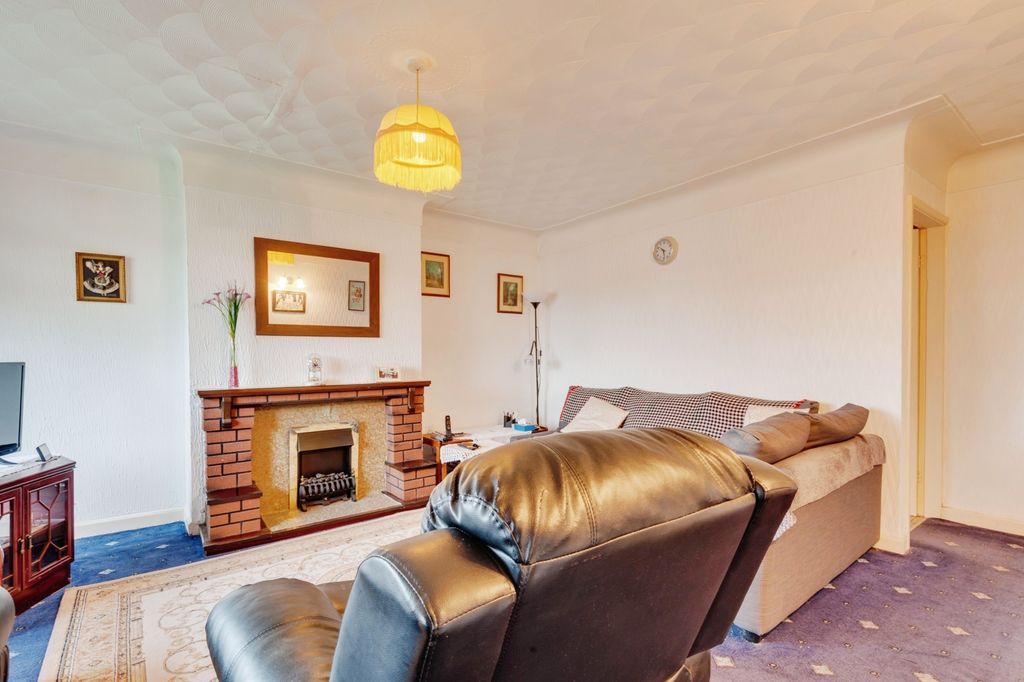 Property photo 3 of 17 Photography