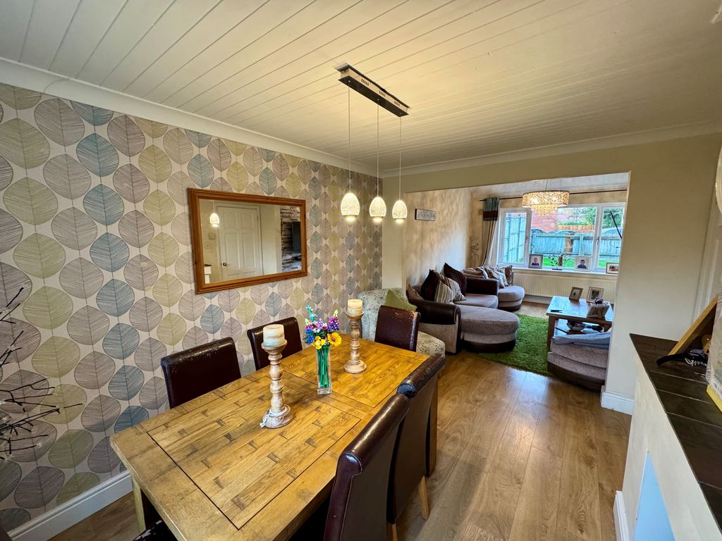 Property photo 3 of 11 Image