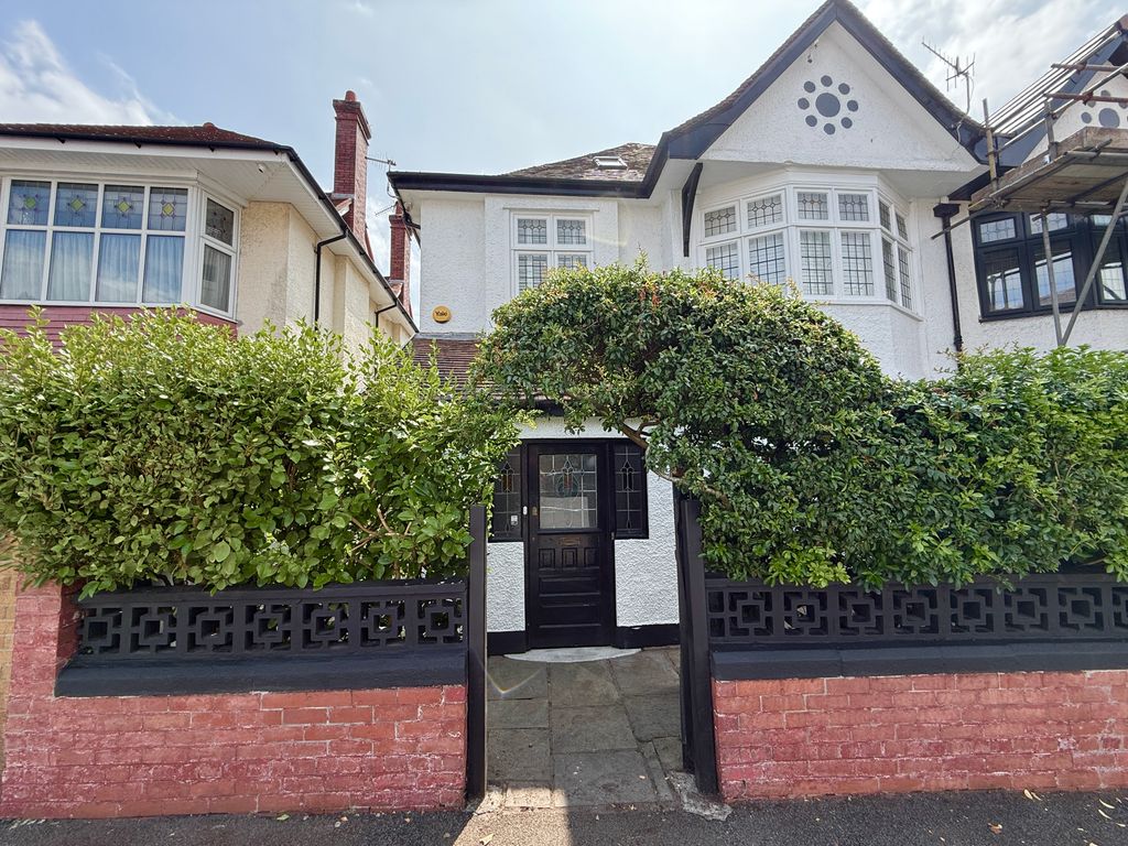 Property photo 1 of 64