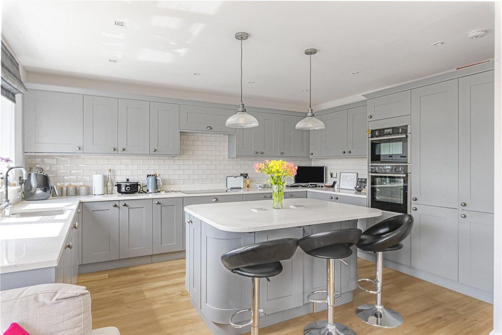 Property photo 1 of 19 Picture No. 42