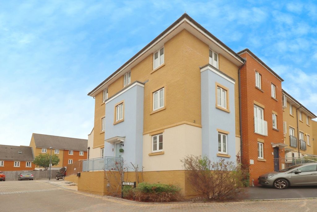 Property photo 1 of 17 Photo