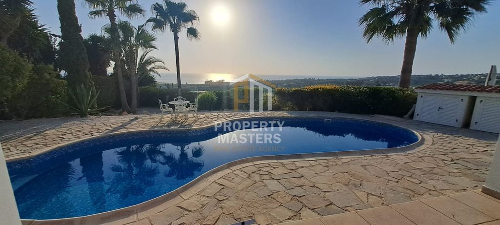 Property photo 3 of 46