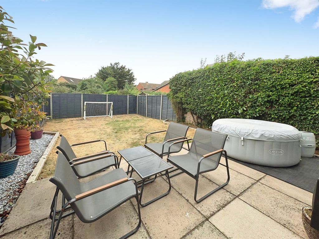 Property photo 2 of 4