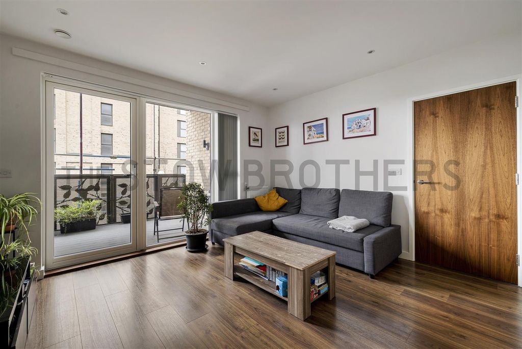 Property photo 3 of 18