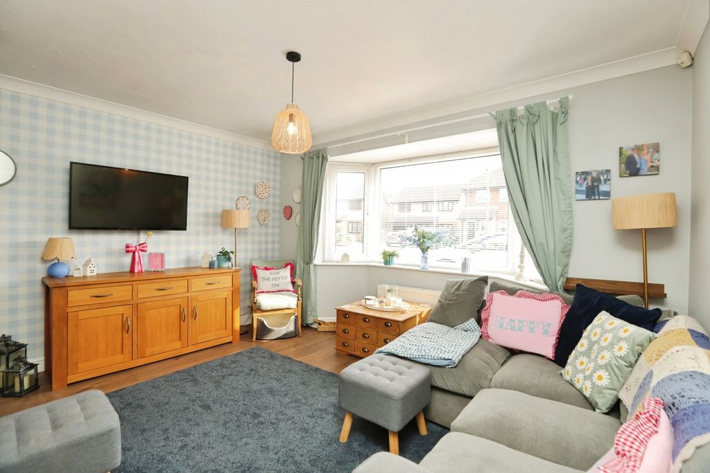 Property photo 3 of 20 Pbox-Img.Jpg