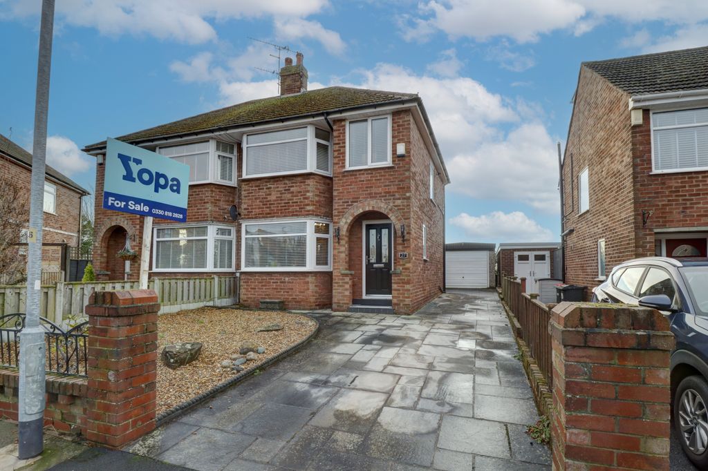 Property photo 1 of 15 Exterior Front