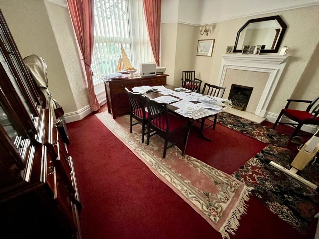 Property photo 3 of 31 Dining Room