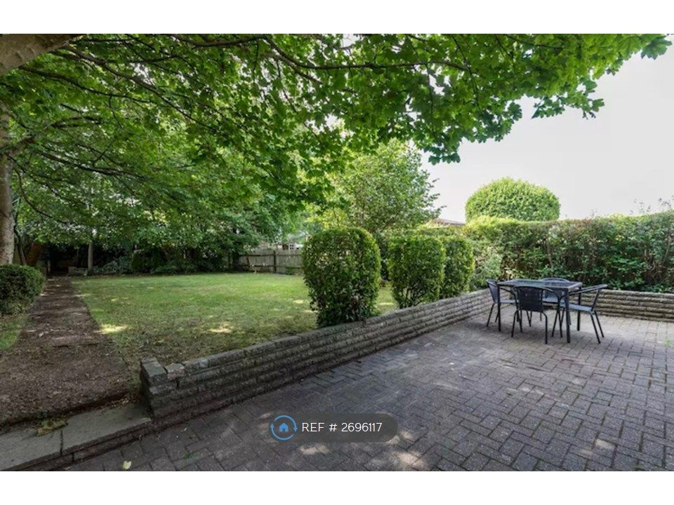 Property photo 2 of 31