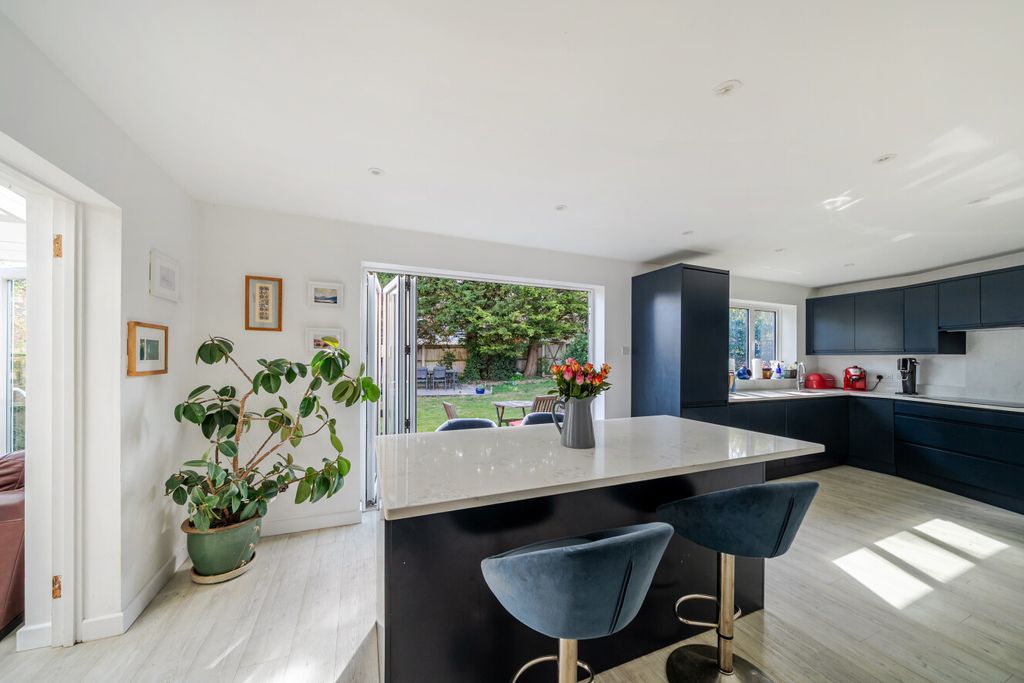 Property photo 2 of 21 1436754-8-69E0Ac4...