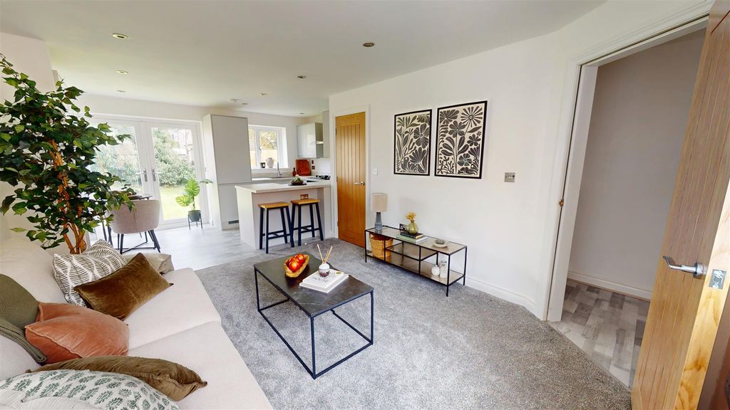 Property photo 3 of 19 Dining Kitchen / Living