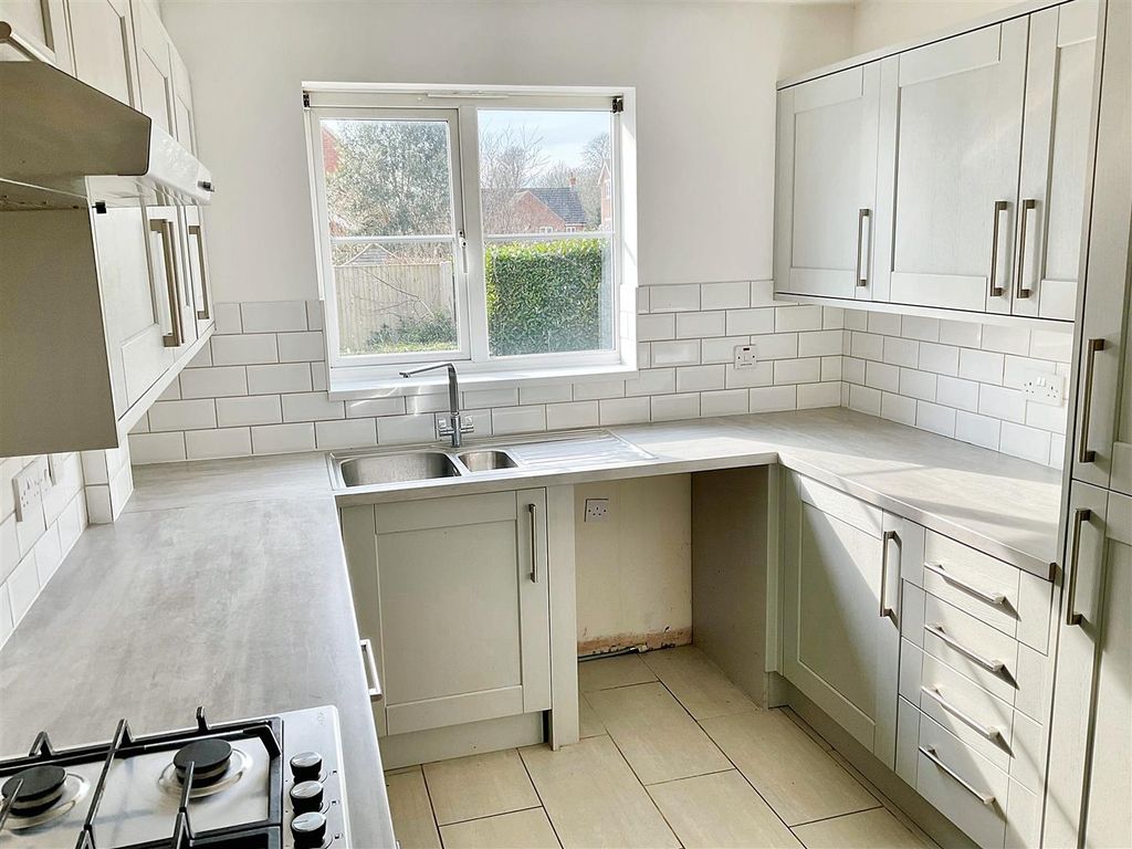 Property photo 2 of 12 Kitchen.Jpg