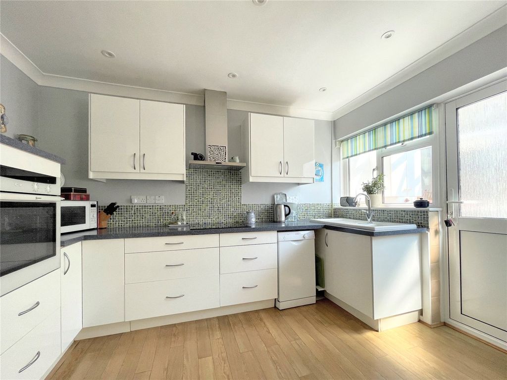 Property photo 2 of 19 Picture No. 06