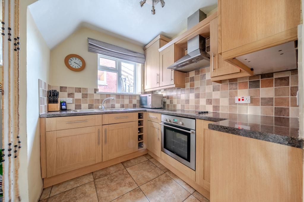 Property photo 2 of 20 Kitchen