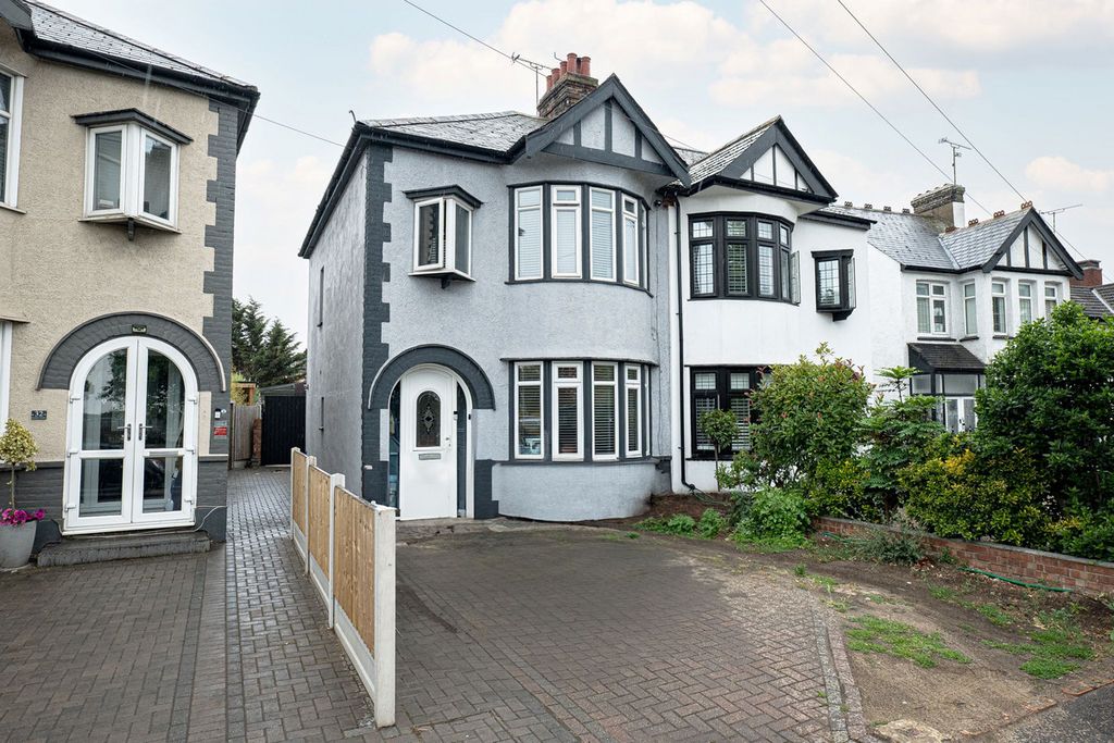 Property photo 1 of 28