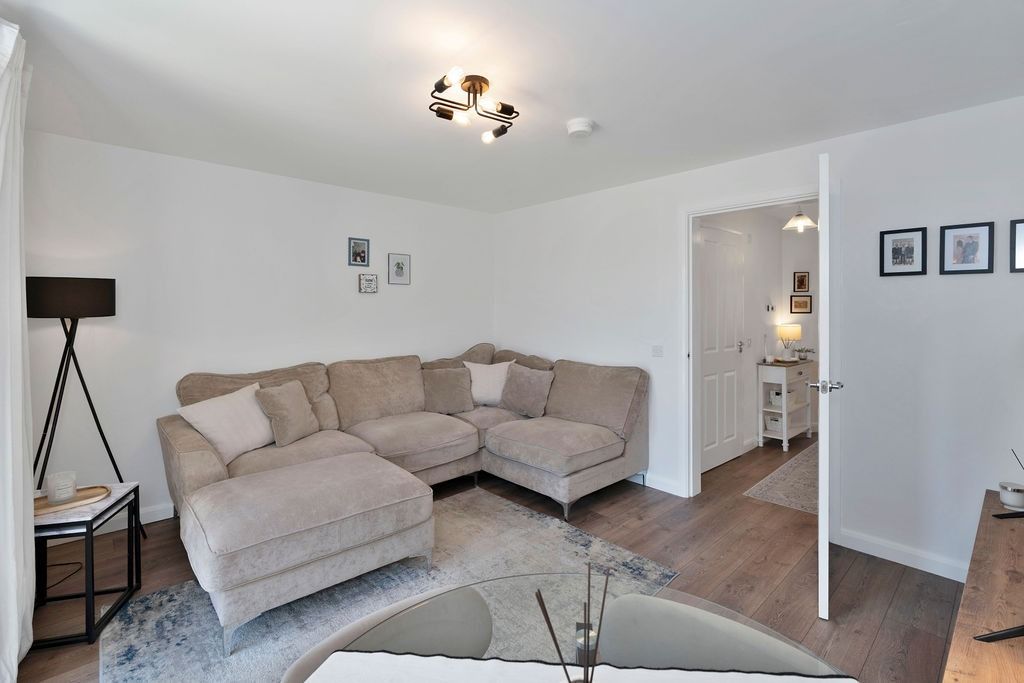 Property photo 3 of 28 5343763
