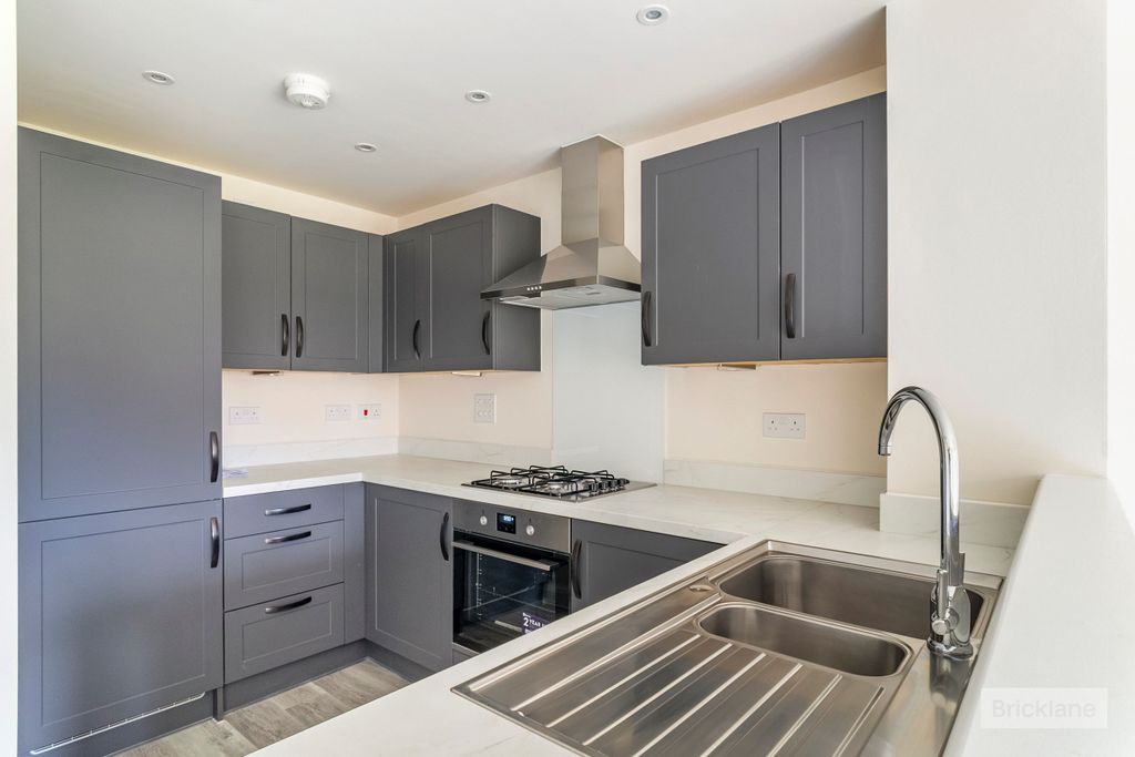 Property photo 2 of 14 Kitchen