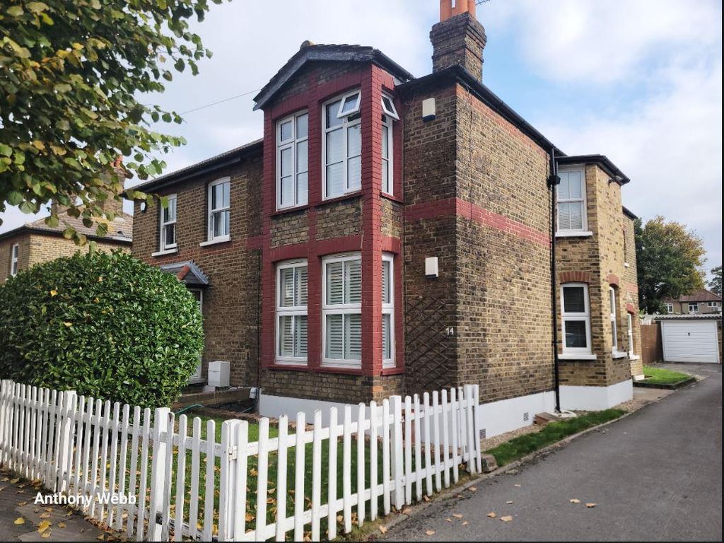 Property photo 1 of 14 Front