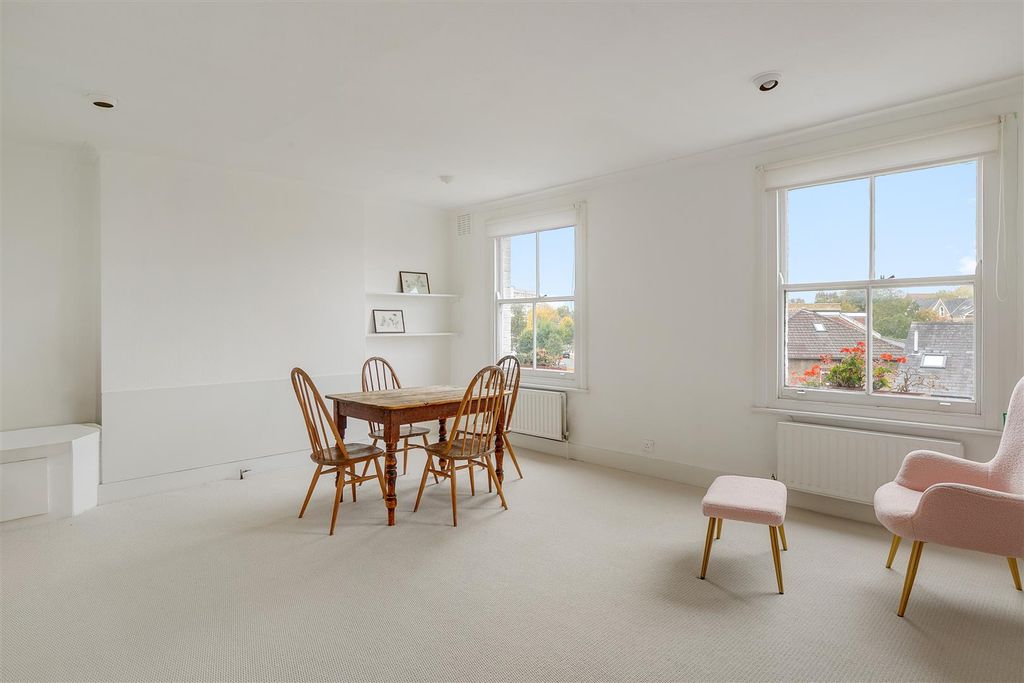 Property photo 2 of 14 Byrneroad33B-12.Jpg