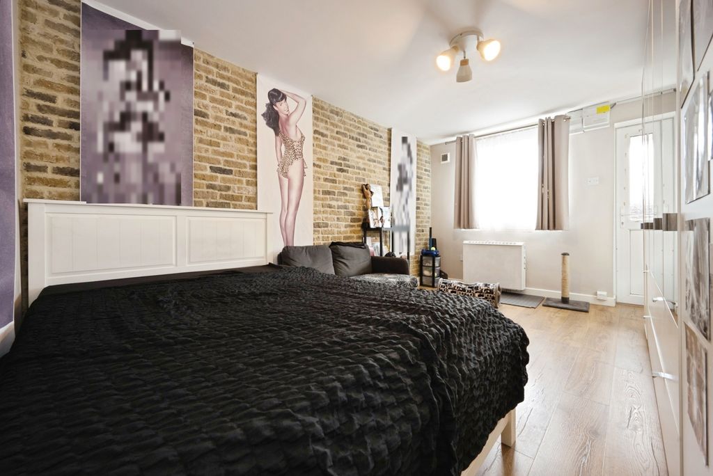 Property photo 2 of 11 Pbox-Img.Jpg