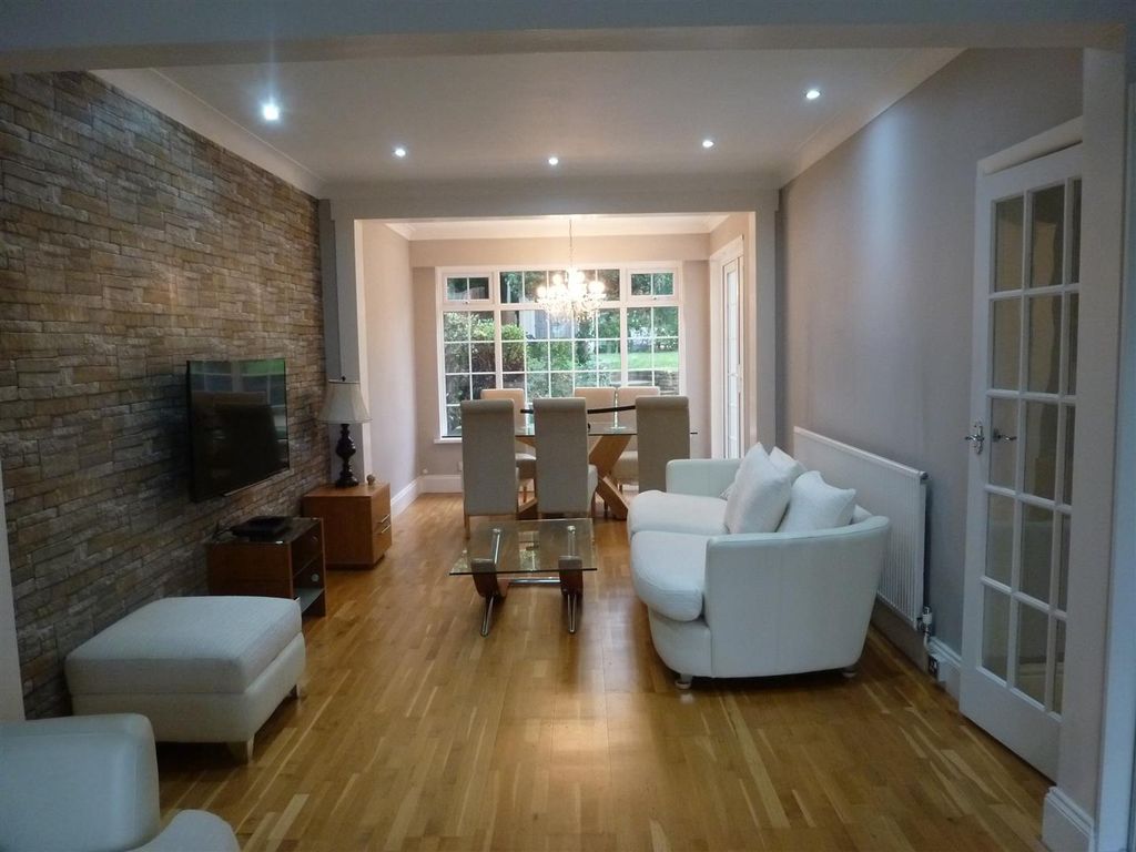 Property photo 2 of 25 P1090468.Jpg