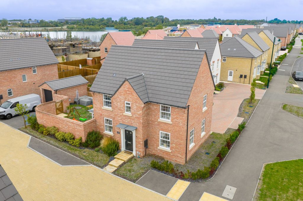 Property photo 1 of 25