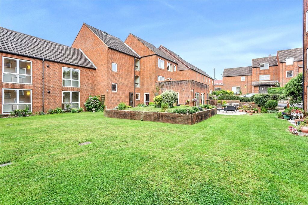 1 bed flat for sale Waterlooville