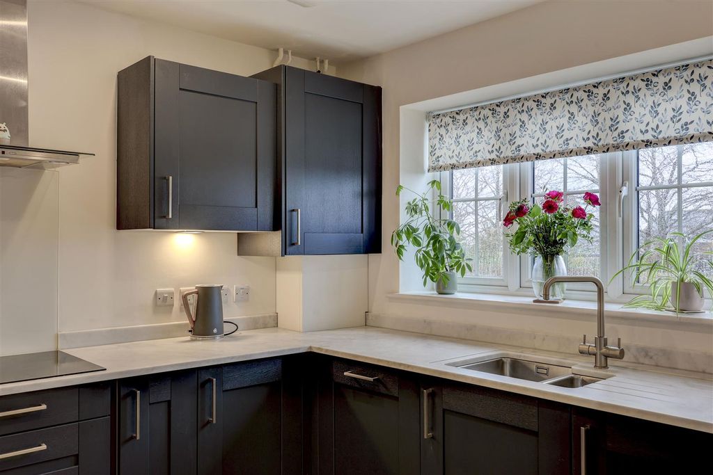 Property photo 2 of 22 Kitchen