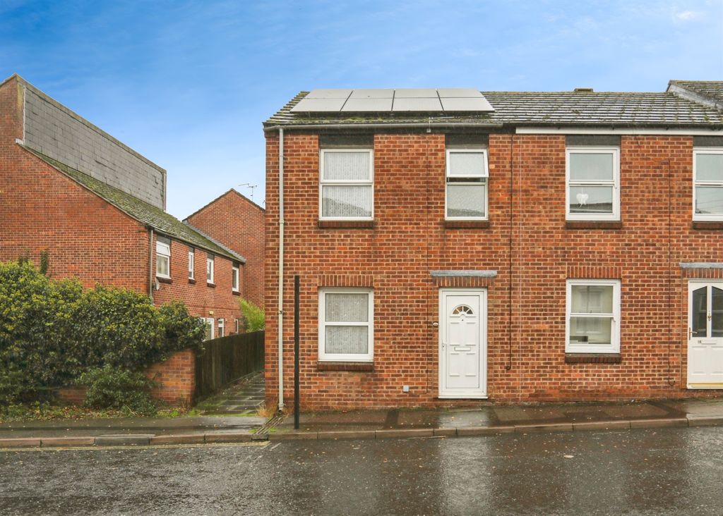 Property photo 1 of 12