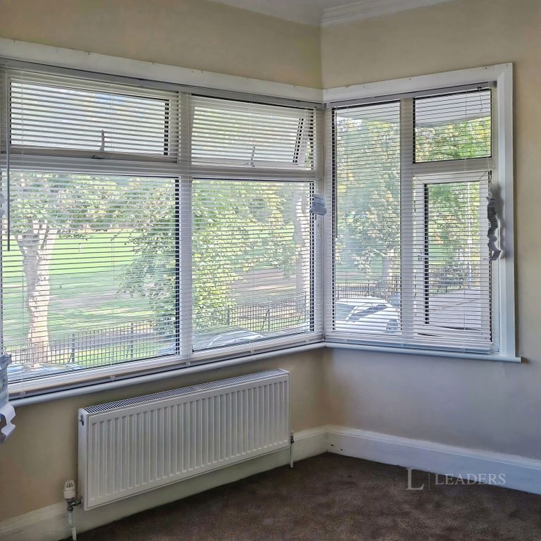 Property photo 3 of 14 Pbox-Img.Jpg