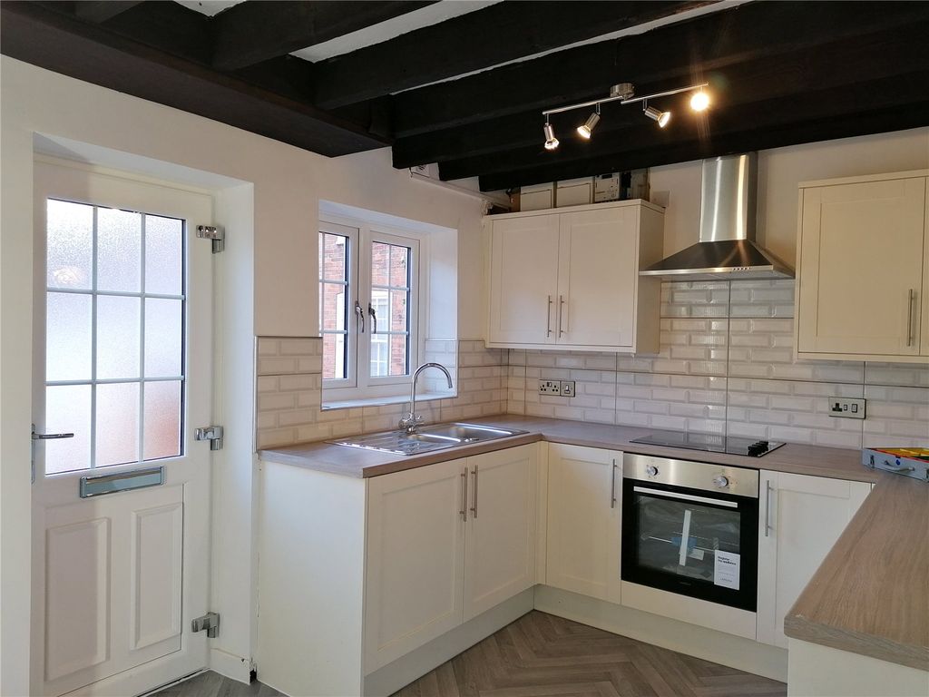 Property photo 3 of 6 Picture No. 11