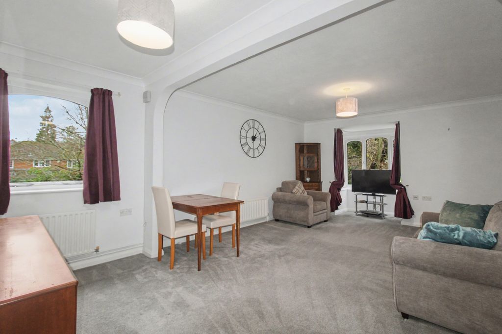 Property photo 2 of 13