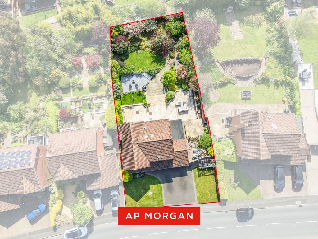 Property photo 2 of 28 Picture No. 25